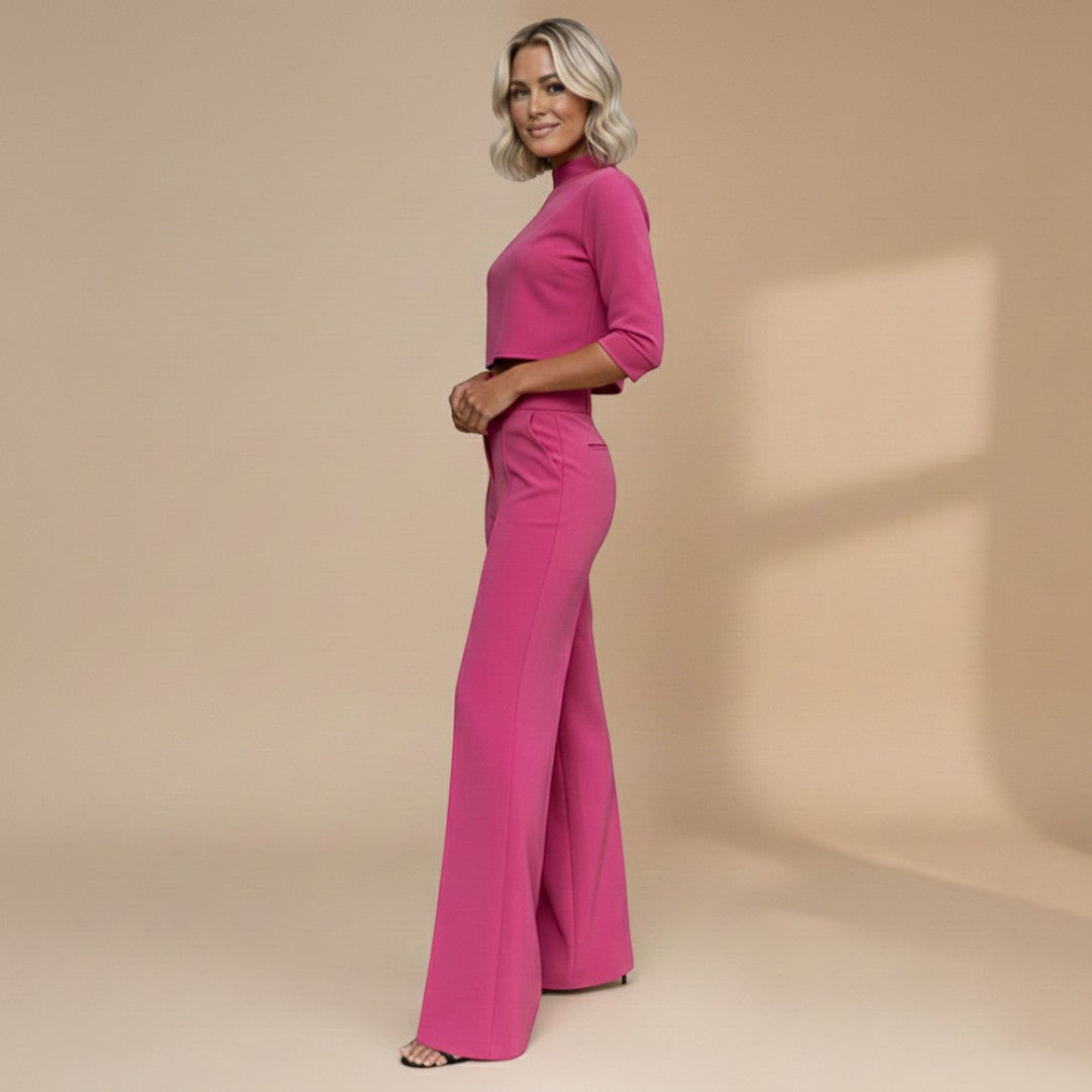 Tweedelige dames set met crop top en wijde broek | outfitstijl