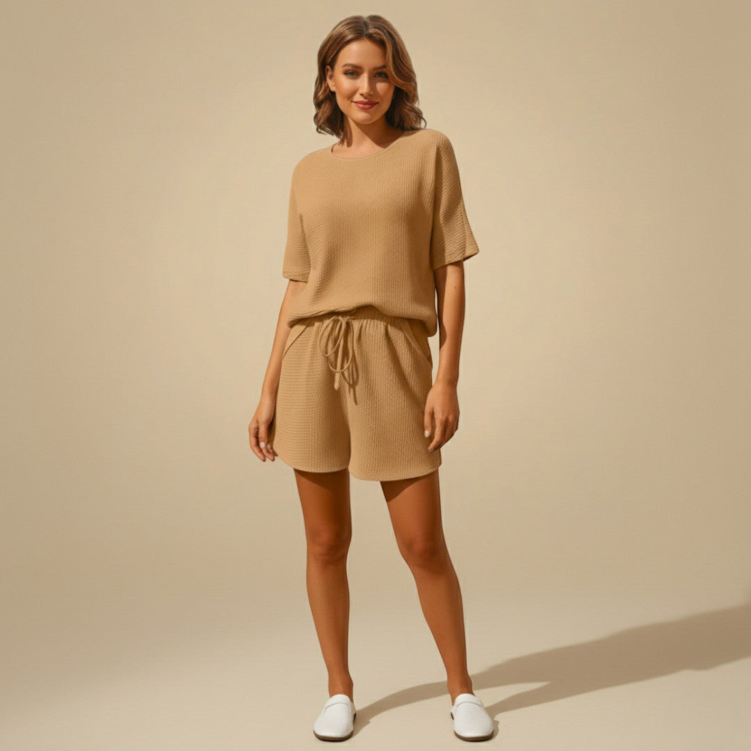 Tweedelige dames set met korte top en short | Casual